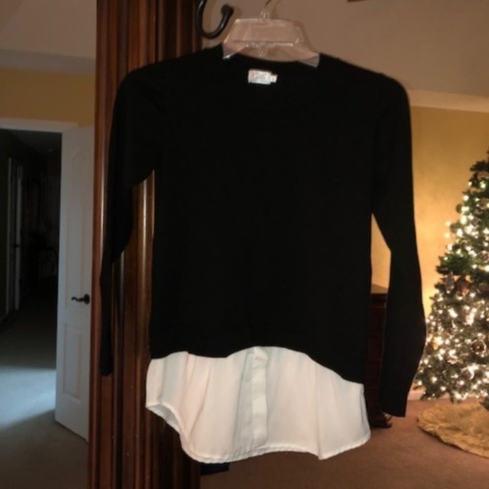 Classic Black Sweater - Worn Once! - Picture 3 of 3